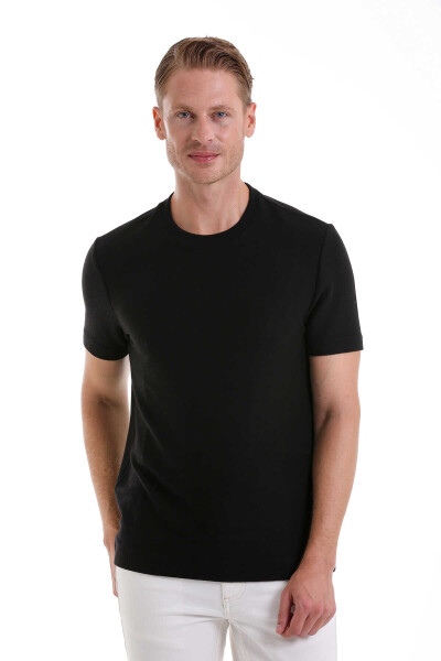 Siyah Regular Fit Bisiklet Yaka Tişört 