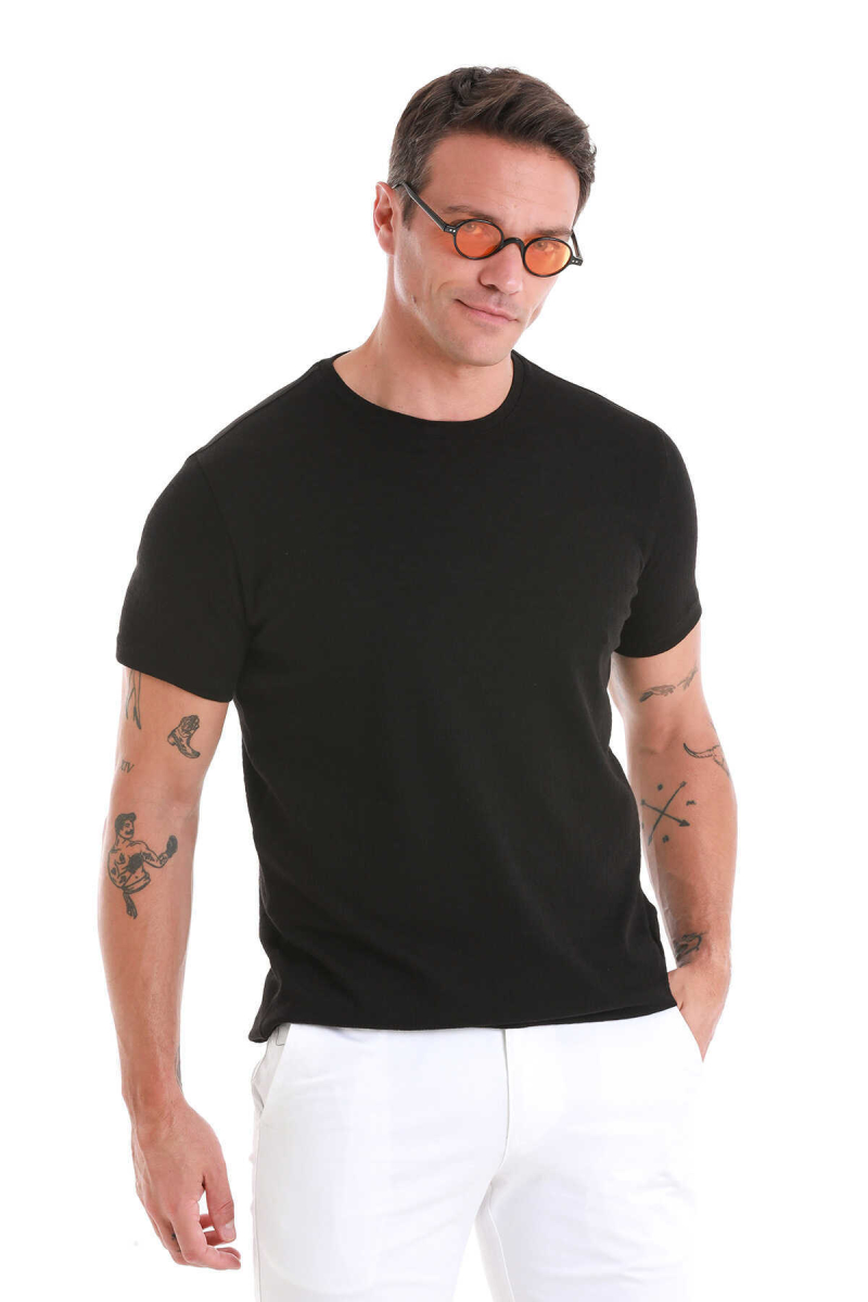 Siyah Regular Fit Jakarlı Bisiklet Yaka Tişört - Hatem Saykı