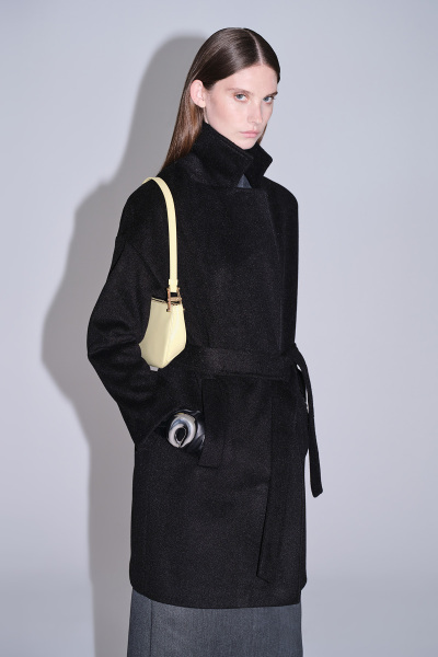 Saykı Woman Siyah Regular Fit Mono Yaka Manto - 5