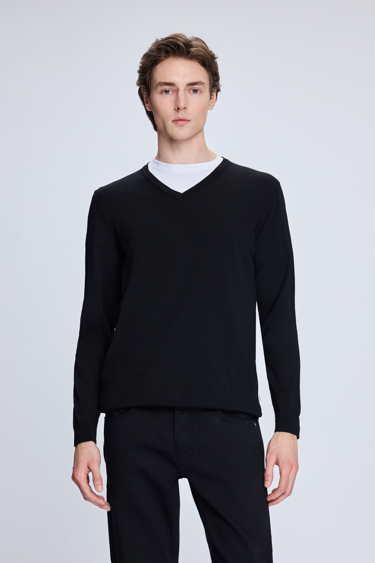 Siyah Regular Fit V Yaka Rayon Kazak - 1