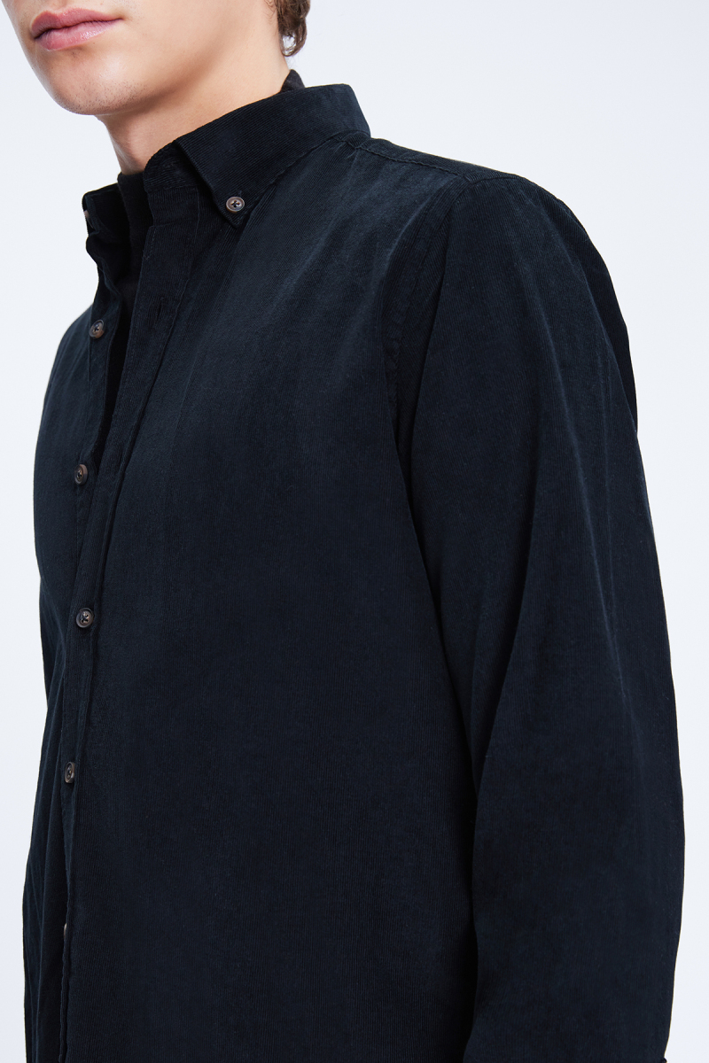 Siyah Slim Fit 100% Pamuklu Düğmeli Yaka Uzun Kollu Klasik Gömlek - Hatem Saykı (1)