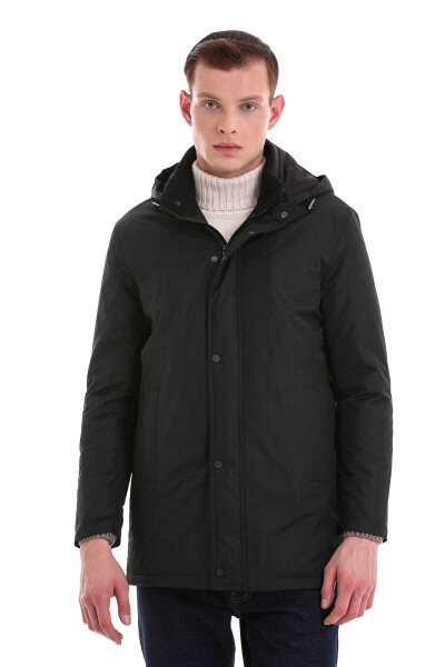 Siyah Slim Fit Desenli Hakim Yaka Kapüşonlu Kaban 