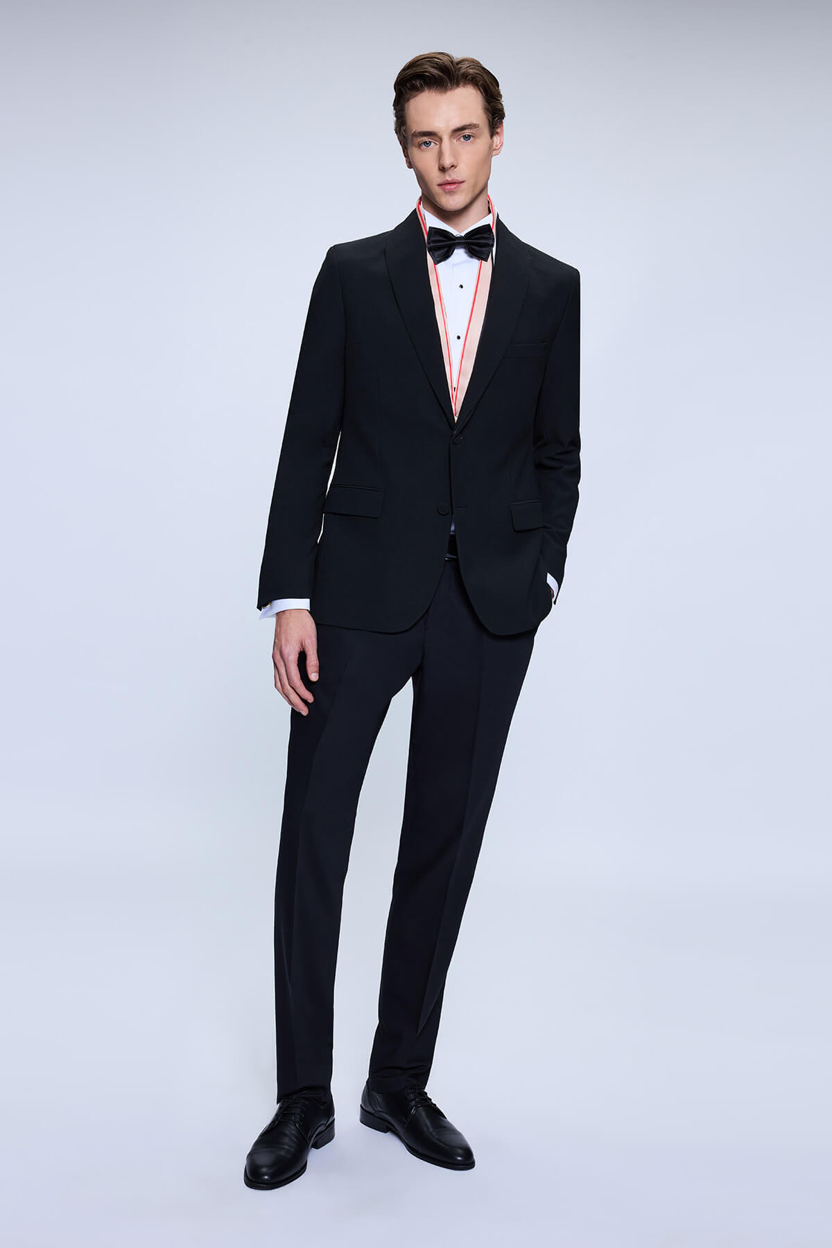 Siyah Slim Fit Sivri Yaka Damatlık - 4