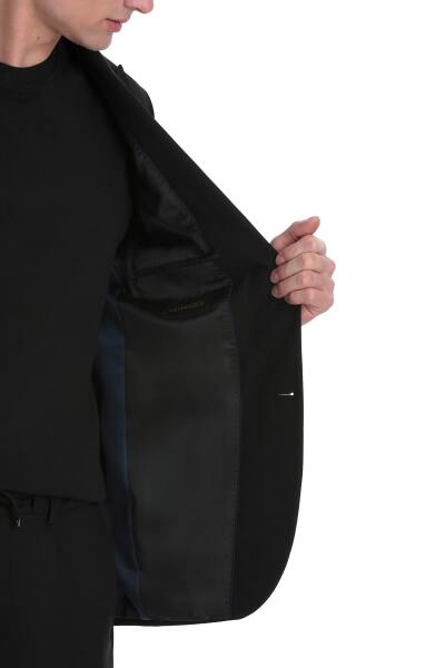 Siyah Slim Fit Sivri Yaka Klasik Takım Elbise - 4