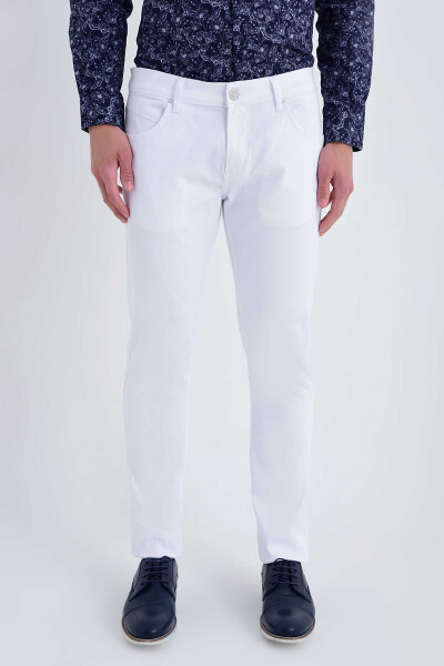 Beyaz Desenli Slim Fit Pantolon - 1