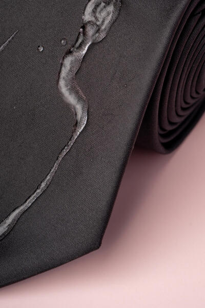 Su ve Leke Tutmayan 7 Cm Siyah Kravat ve Mendil Seti - 4