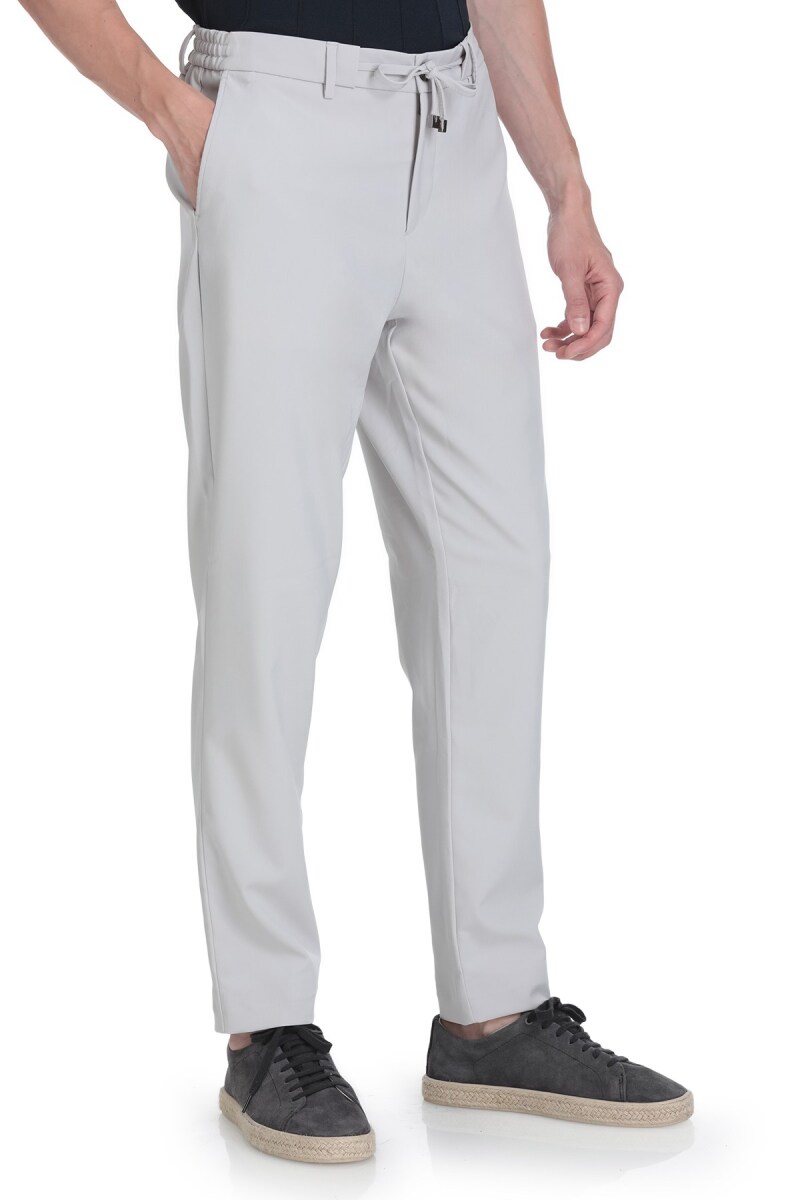 Taş Rahat Kesim Yandan Cepli Jogger Pantolon - HTML