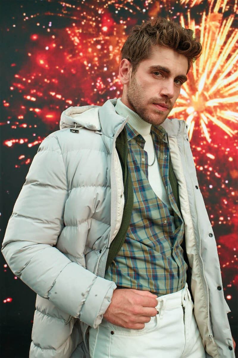 Taş Slim Fit Hakim Yaka Kapüşonlu Kaban - Hatem Saykı (1)