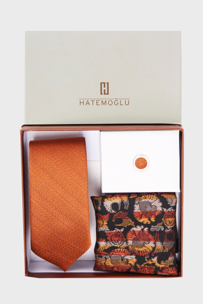 Turuncu Üçlü Kravat Mendil Yaka Rozeti Set - 2