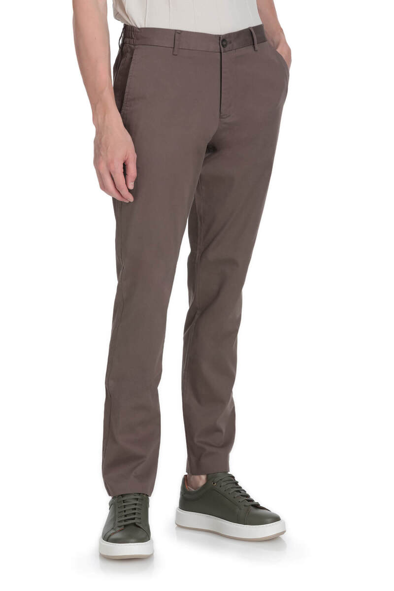 Vizon Rahat Kesim Pamuklu Yandan Cepli Jogger Pantolon - HTML