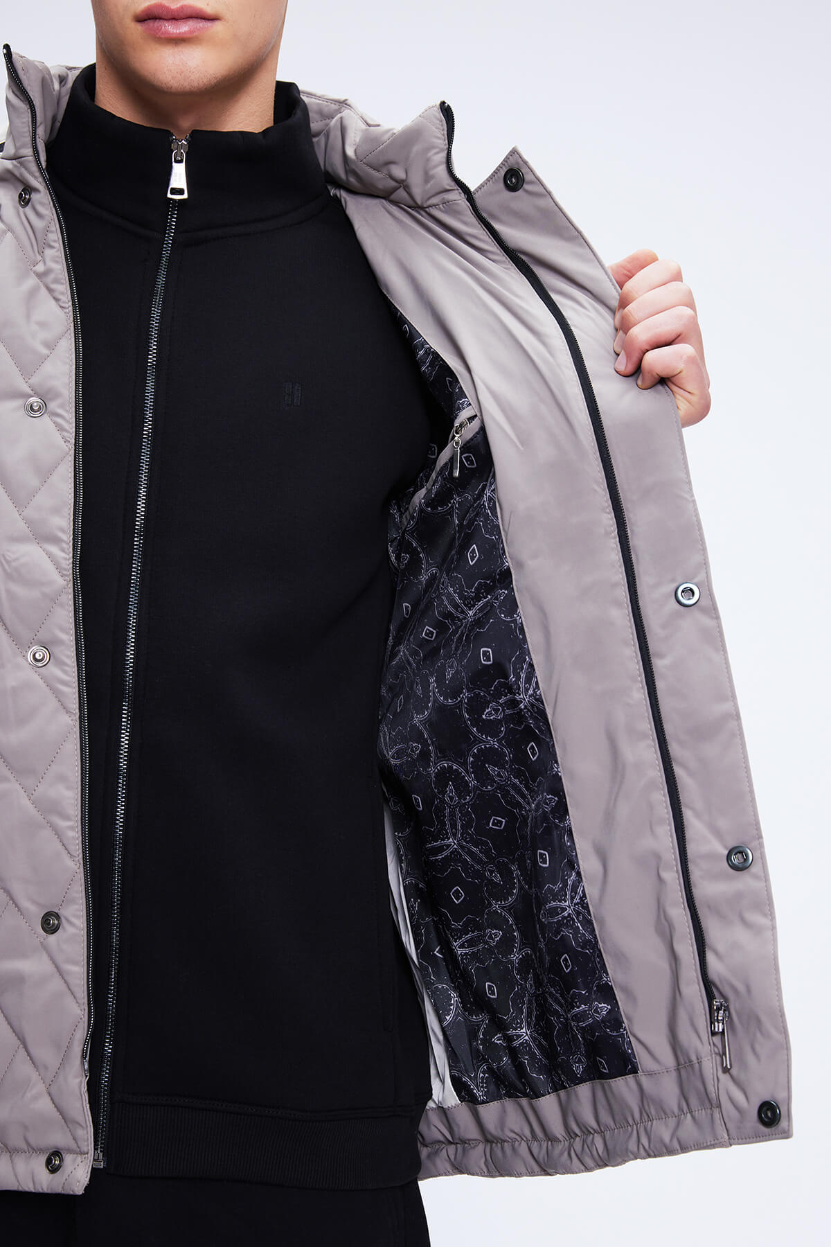 Vizon Regular Fit Hakim Yaka Kapitone Kapüşonlu Mont - 4