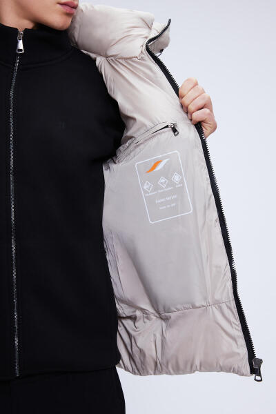 Vizon Regular Fit Hakim Yaka Kapüşonlu Şişme Mont - 4