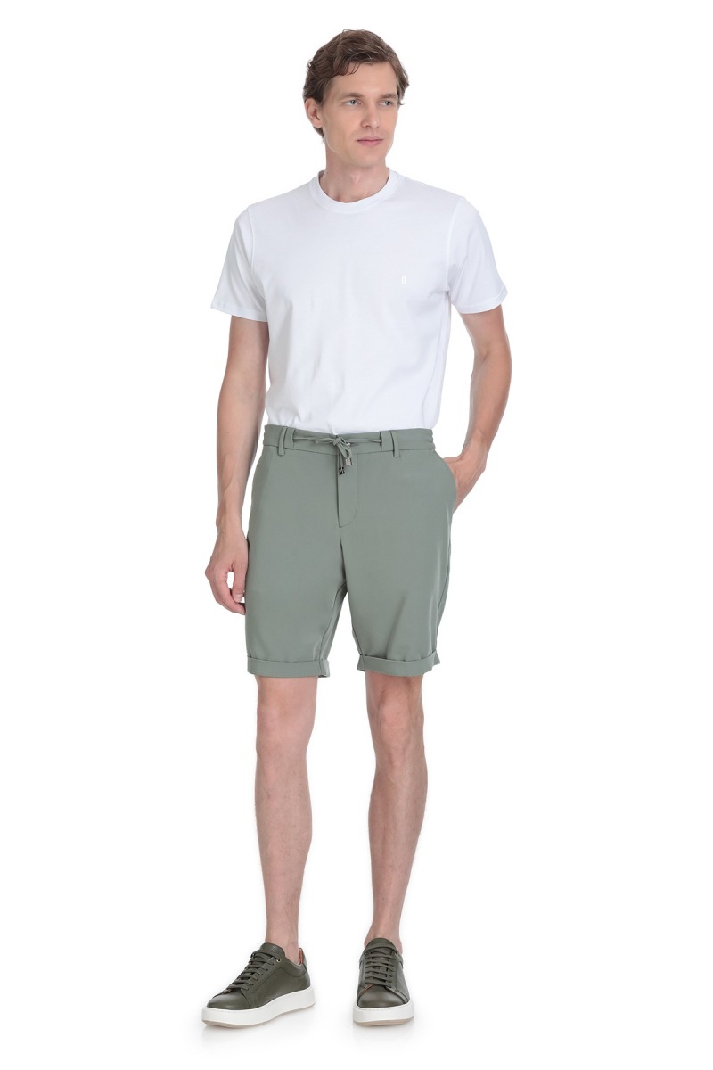 Yeşil Rahat Kesim Yandan Cepli Şort - Saykı (1)