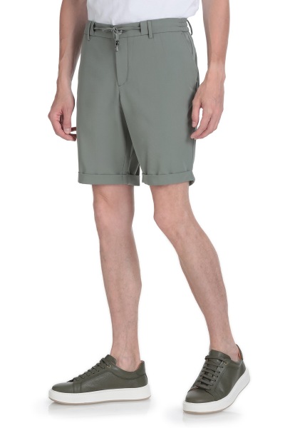 Yeşil Rahat Kesim Yandan Cepli Şort - 3